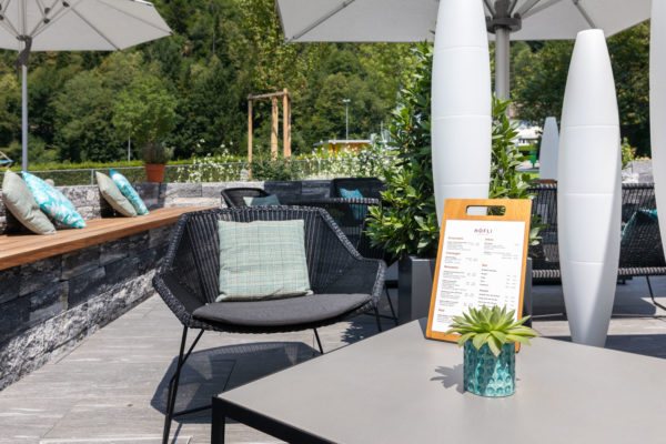 Hotel Höfli Altdorf: Terrasse mit Lounge